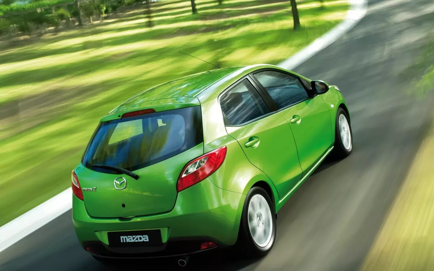 Mazda 2 Hatchback. Мазда 6 2.5. Green Hatchback Mazda mazda2. Мазда 2 хэтчбек 2008.