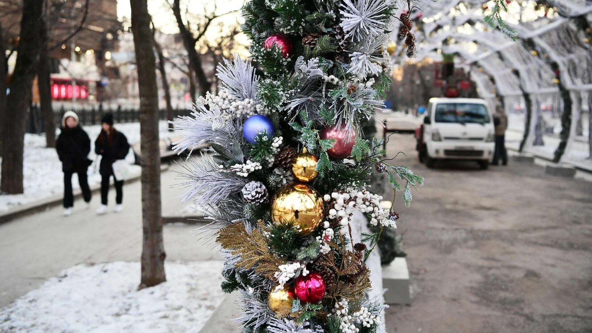 Новый год 31 июля. Новогодние выходные. Проводы старого года 2012. Омельянов день 31 июля. 31 dekabr.