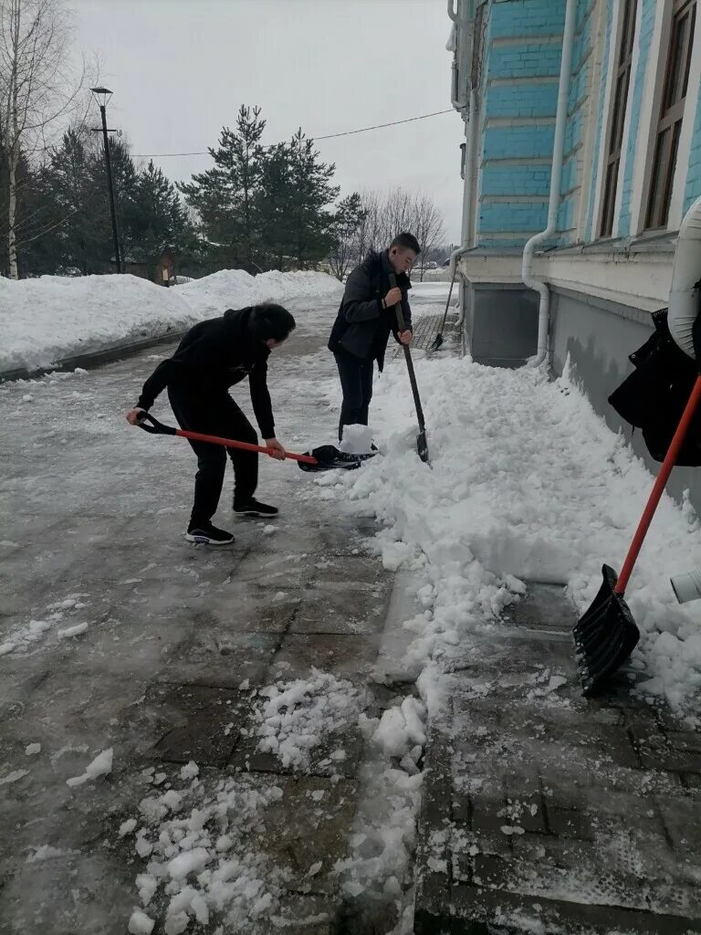 Будни храма. Трудовые будни. Рабочие будни.