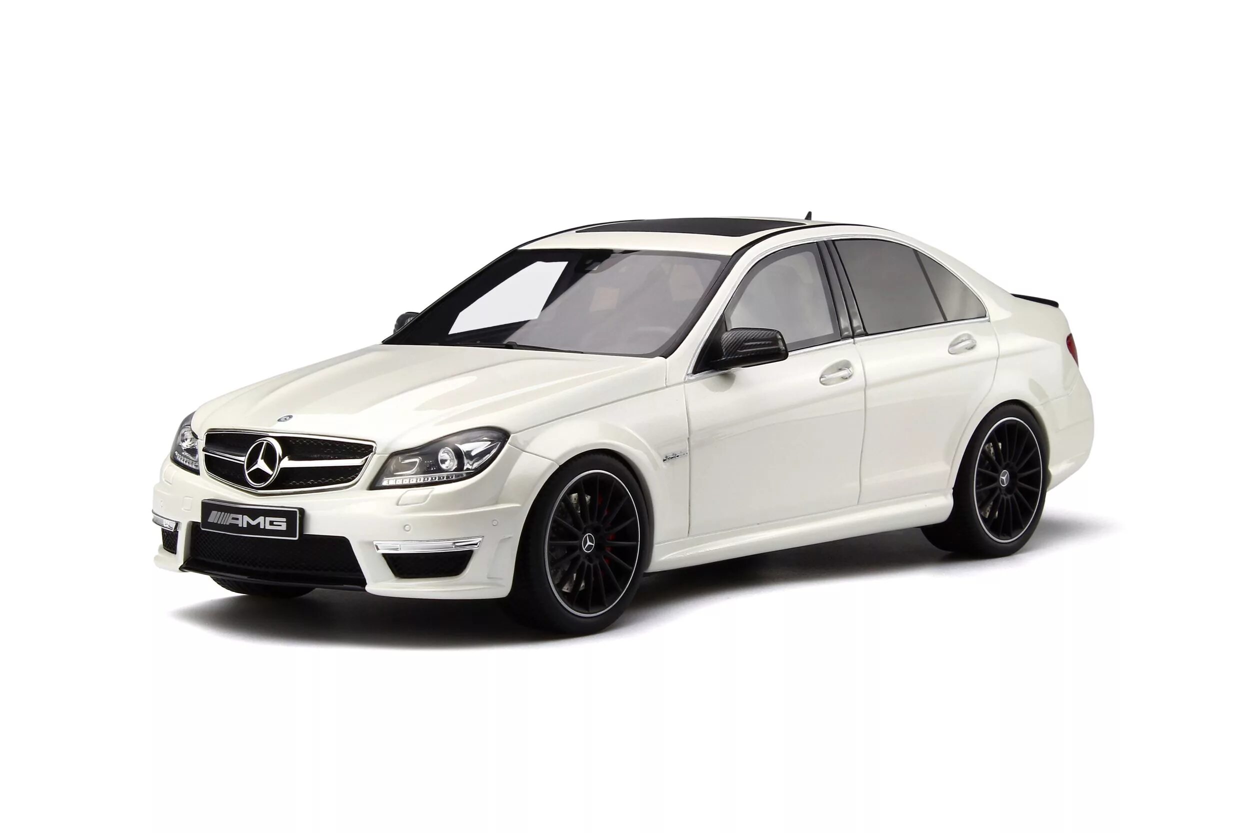 Мерседес 204 купить. Mercedes-Benz w204. Mercedes Benz c63 AMG w204. Mercedes-Benz w204 Restyling. Mercedes Benz c class w204.