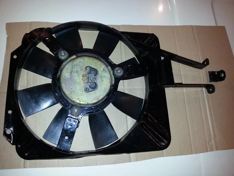 Вентилятор радиатора ваз 2101. Вентилятор охлаждения евро 3 ваз 2107. Вентилятор 8 лопастей на ваз 2107. Вентилятор охлаждения радиатора ваз 2107. Заводской вентилятор ваз 2107.