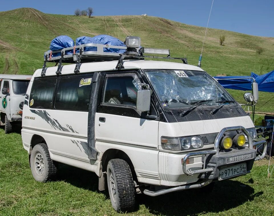 Митсубиси Делика. Mitsubishi Delica l5. Митсубиси Делика л300. Mitsubishi Delica 3.