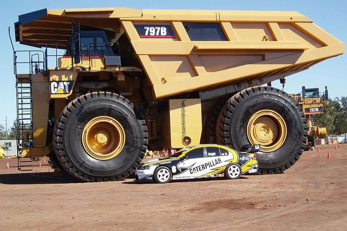 Сборник больших машин. Самосвал Катерпиллер 797. Карьерный самосвал Caterpillar 797f. Caterpillar 797b карьерные самосвалы. БЕЛАЗ Катерпиллер 797 b.