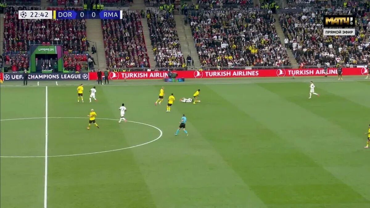 Боруссия реал 4:0. Боруссия реал 4 1. Реал дортмунд обзор матч тв. Майнц 05 боруссия (дортмунд) 25 января. Обзор матча реал боруссия.