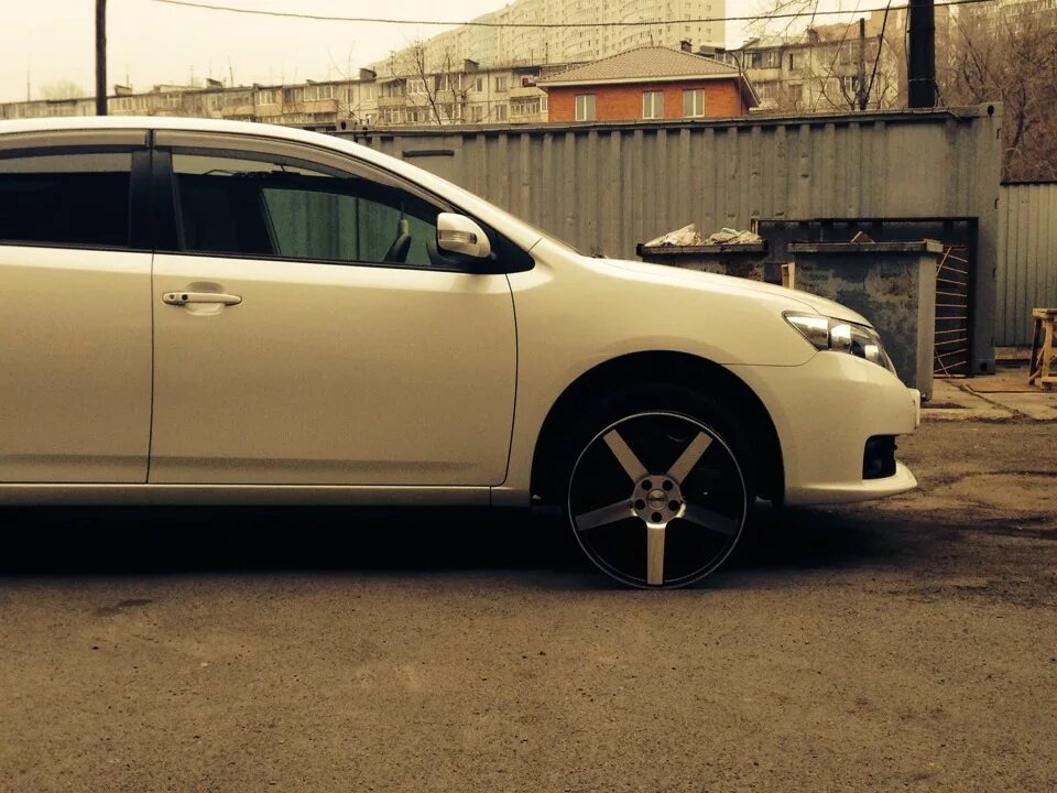 Литые диски виш. Toyota corolla fielder на дисках r17. toyota allion 260 диски 17. аллион vossen r16.
