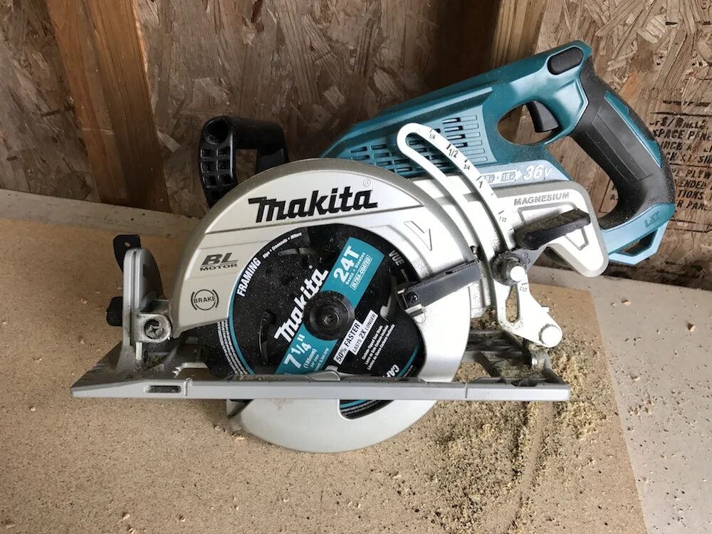 Циркулярная пила Makita 36v. Пила аккумуляторная циркулярная Макита 36в 780. Макита 701 циркулярная пила. Аккумуляторная дисковая пила Макита 36 вольт. Шина для циркулярной пилы макита