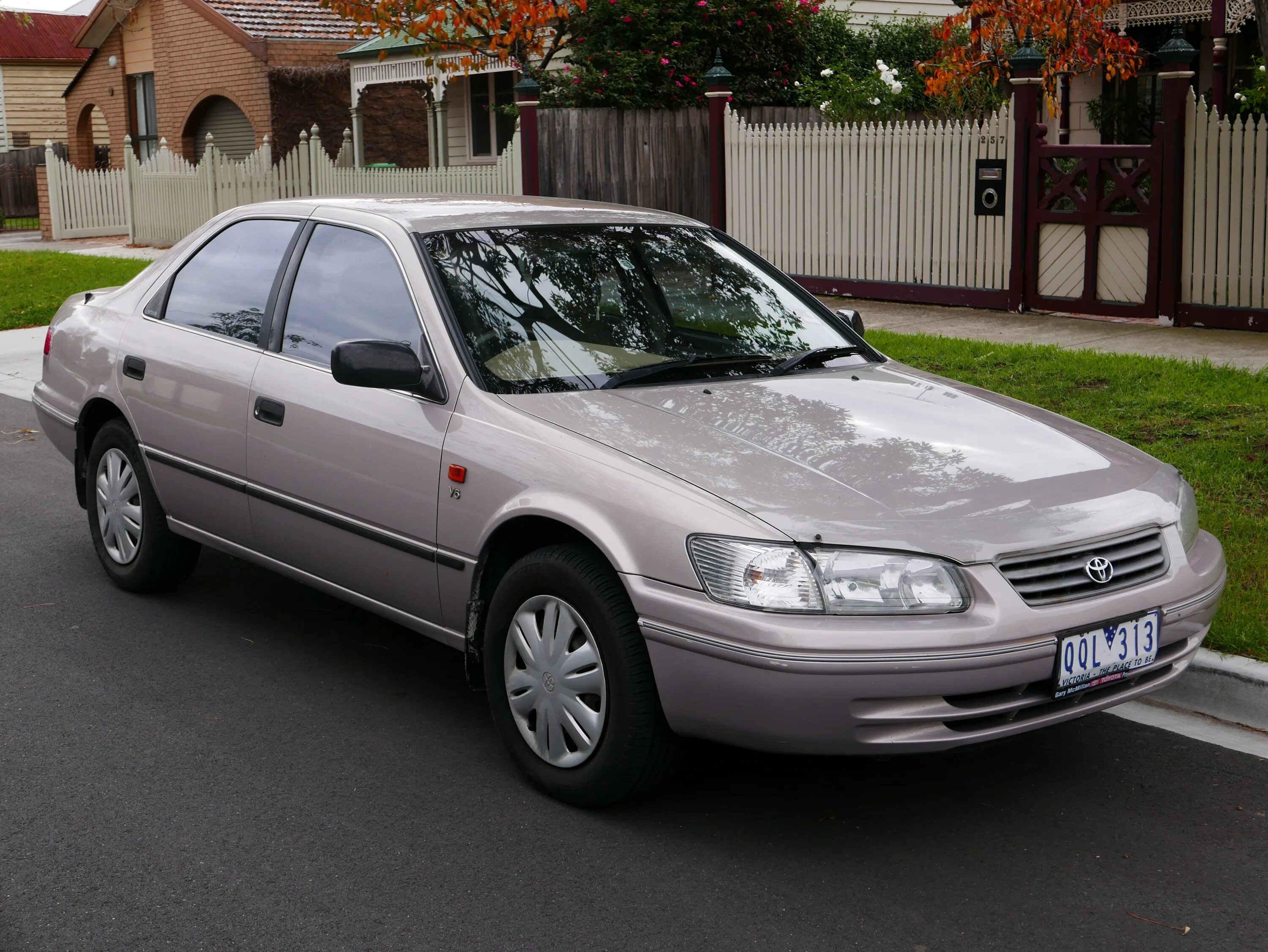 2000 год на продажу. Toyota Camry 2000. Тойота Камри 2000 года. Toyota Camry 2000г. Тойота Камри 1998.