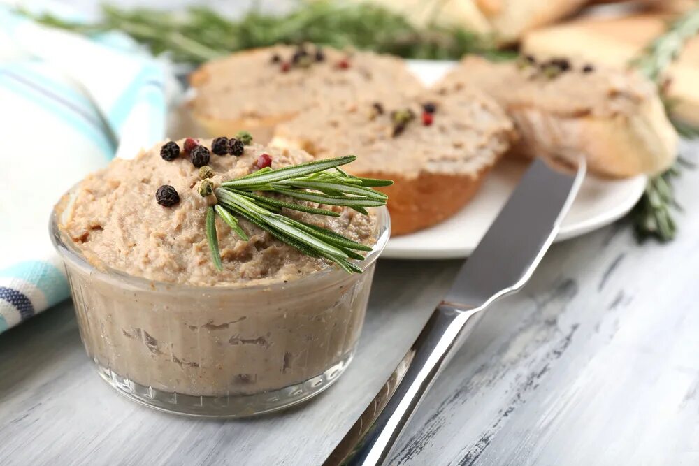 Печеночный паштет ,(куриной печени). Печёночный паштет из куриной печени. Паштет из печени трески. Паштет куриный домашний.