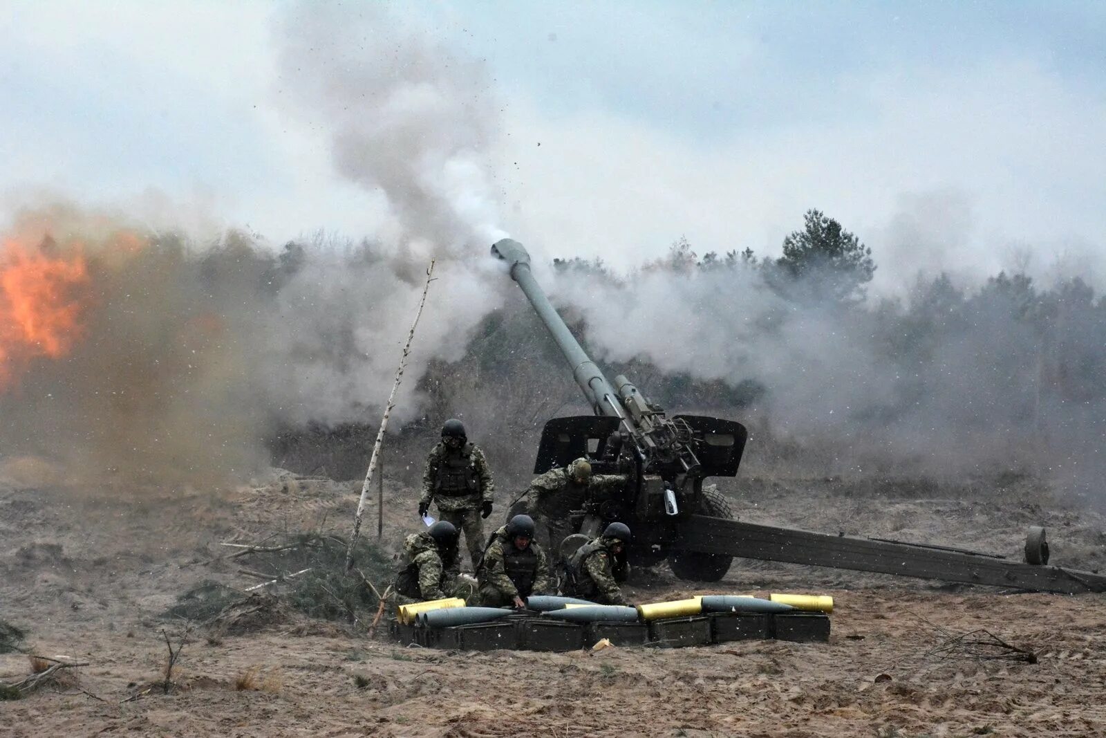 Артиллерия ВСУ на Донбассе. ВСУ 2023. 155-Мм гаубица m777.