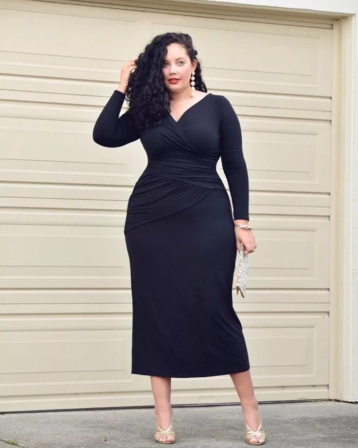 Платья для пышных дамы. Moda plus sizeодежда для полных. платье плюс сайз 2025. вечернее платье плюс сайз. платья для полных женщин.