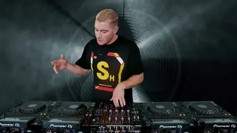James hype