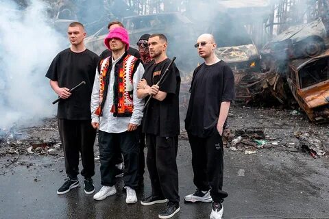 Какая группа победила