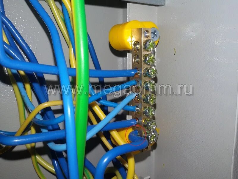 Присоединение заземляющих и нулевых защитных проводников. Присоединение заземляющих и нулевых защитных проводников