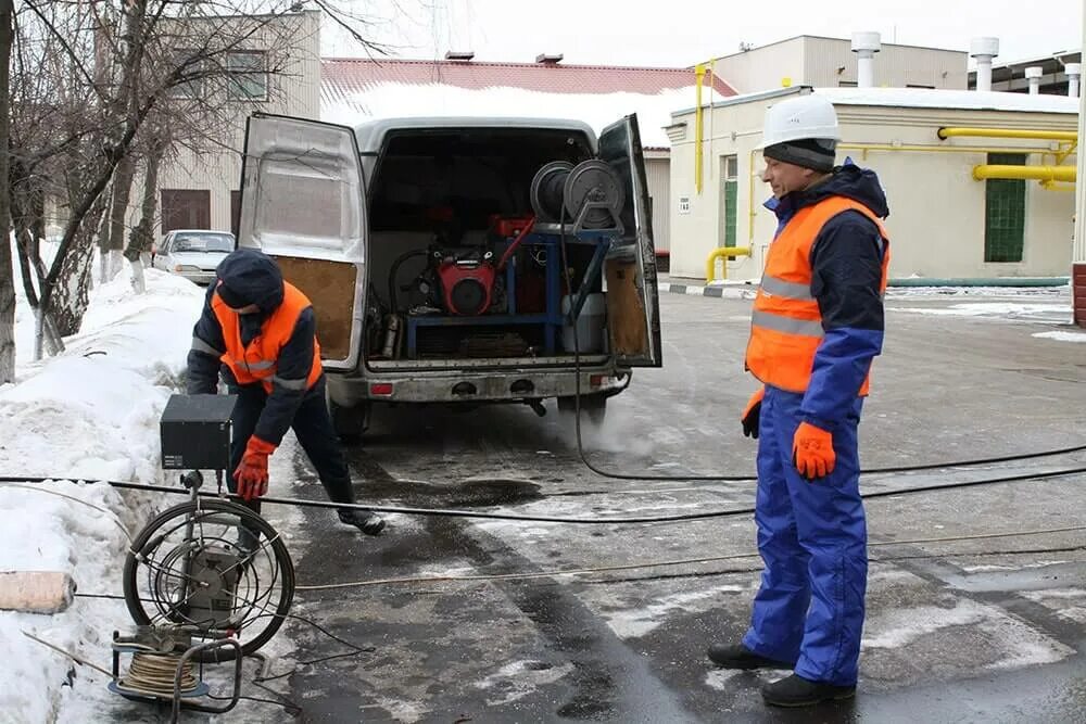 Аварийная канализационная служба. Аварийная канализационная служба. Аварийные службы прочистки канализации. Платная аварийная служба. Аварийные службы прочистки канализации.