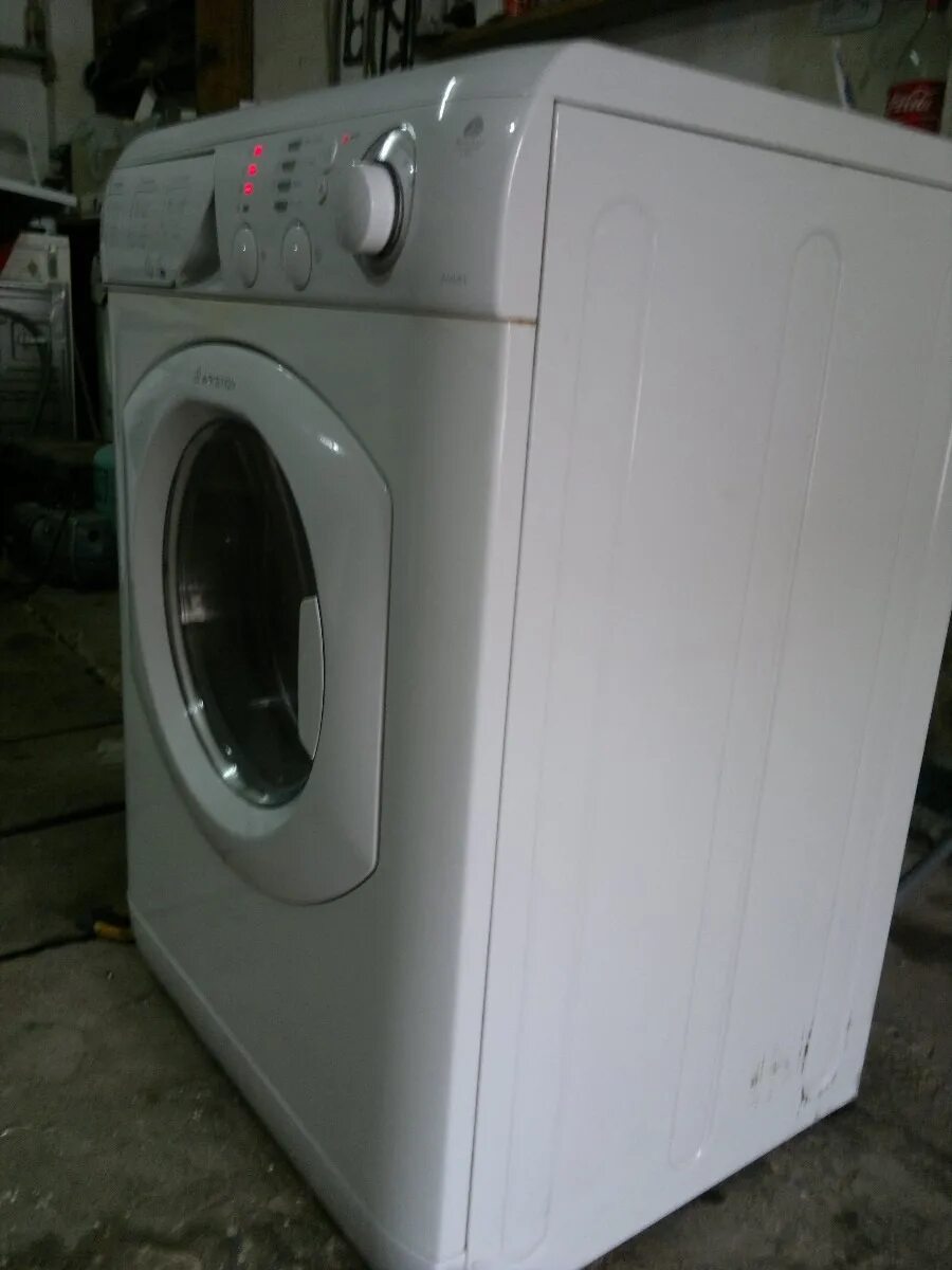 Hotpoint ariston 105 стиральная. Стиральная машина Аристон AVL 105. Аристон ab 107. Стиральная машина Аристон AVL 100. AVL Ariston 105 год.