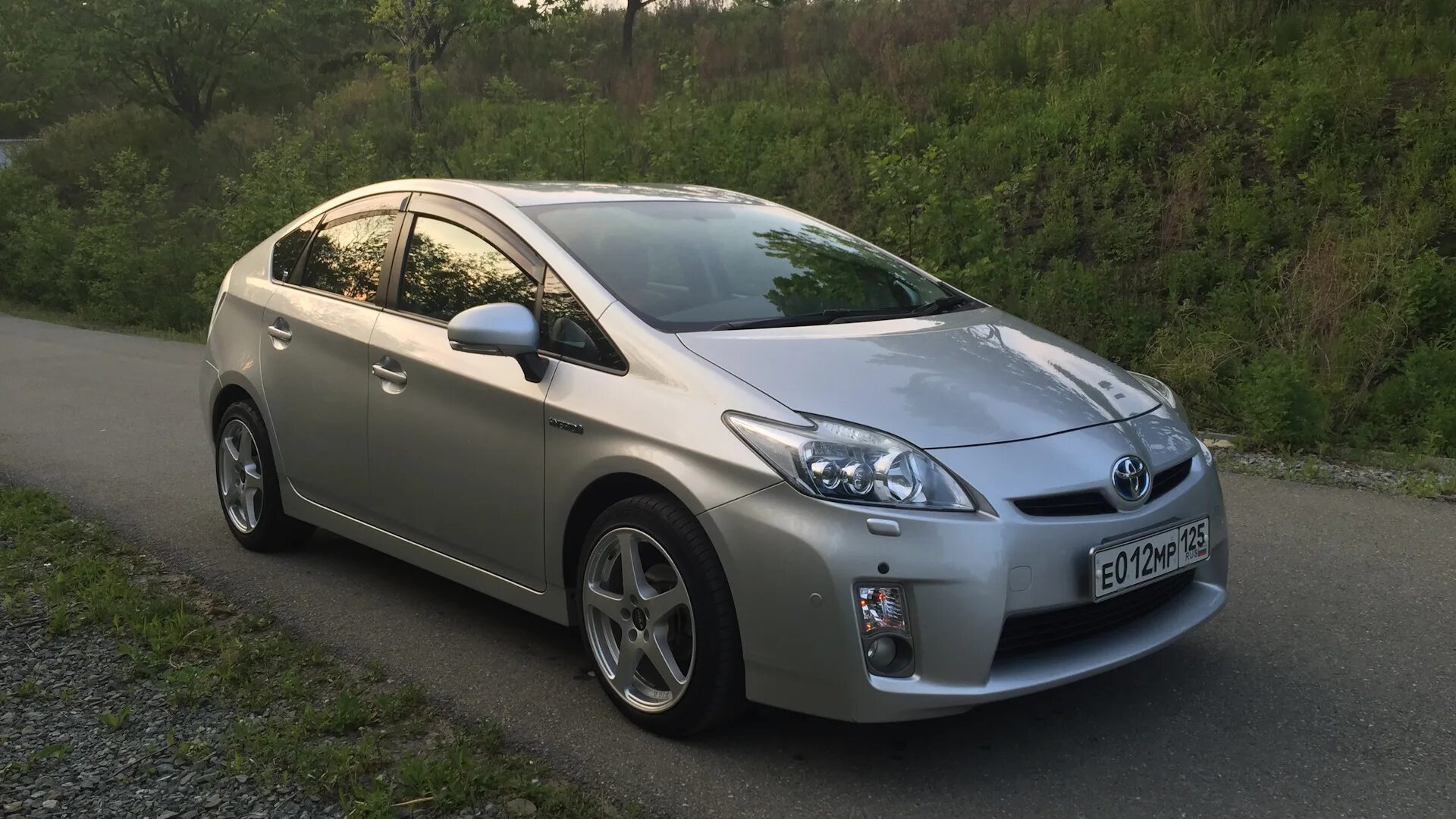 Prius 30. Toyota Prius 30. Тойота Приус 30 кузов. Prius 30 2009. Тойота Приус 1.8.