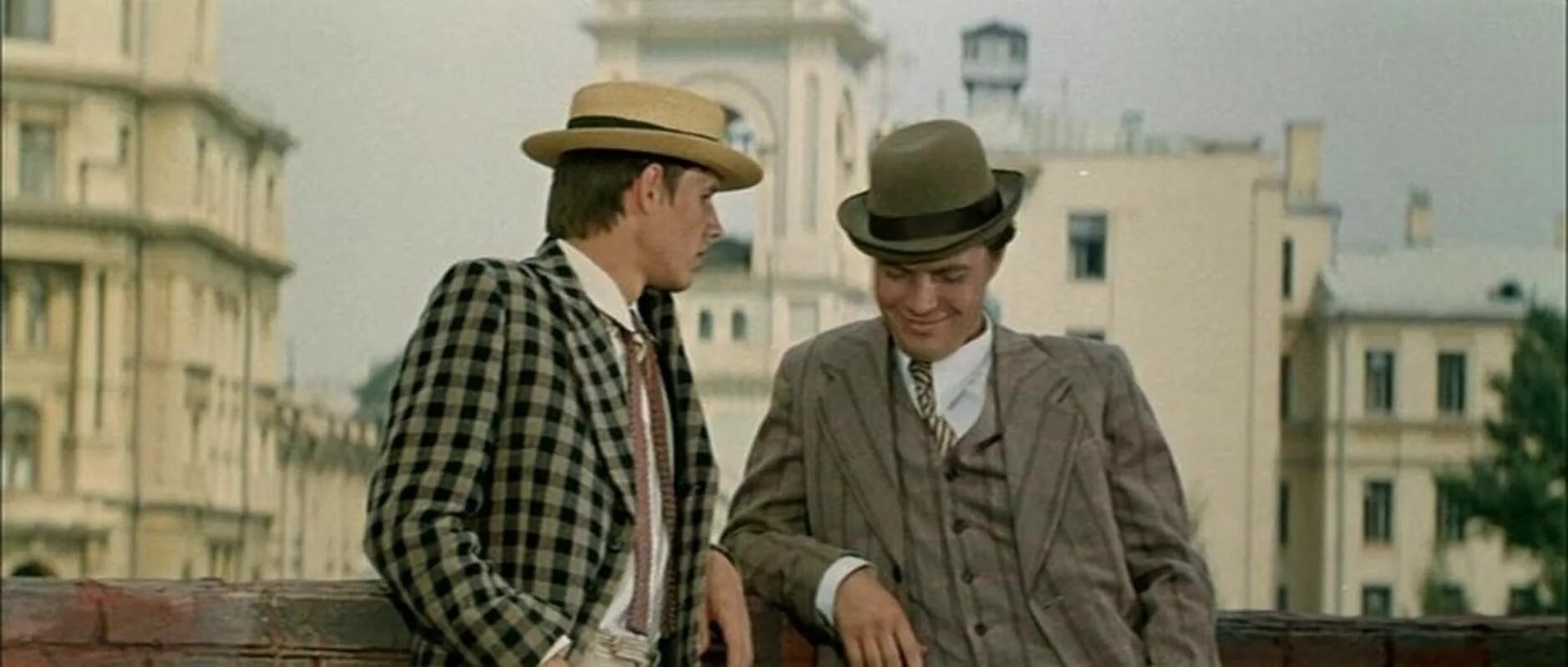 Пашка америка фильм трактир на пятницкой. Пашка америка фильм трактир на пятницкой. Александр галибин в фильме трактир на пятницкой. Виктор перевалов трактир на пятницкой. Александр галибин трактир на пятницкой.