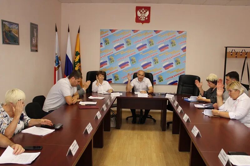 Шатковская вера владимировна балашов. Управление образования балашов балашов. Балашоверъ новости балашовер. Сайт балашовского управления образованием. Глава города балашов.