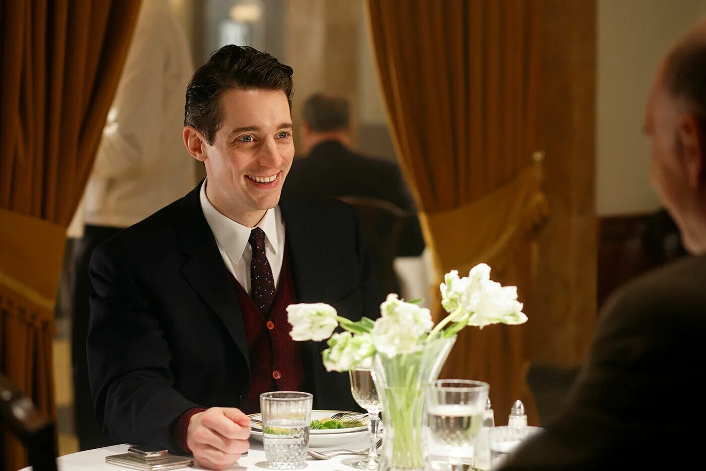 Наше время сериал. Vår tid är nu сериал. Атмосфера сериале. Наше время пришло 2017. Хедда штайнстед пришельцы.