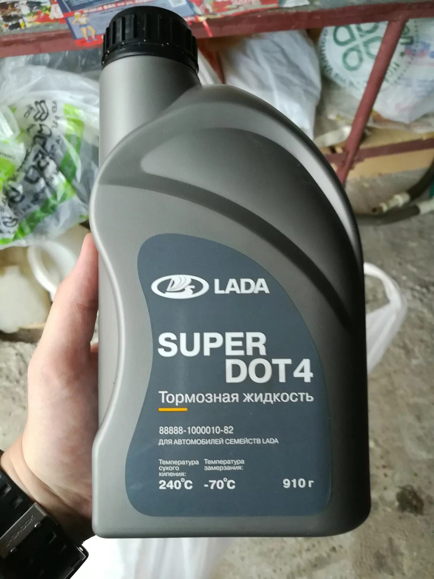 Какую тормозную жидкость заливают в весту. Какую тормозную жидкость заливают в весту