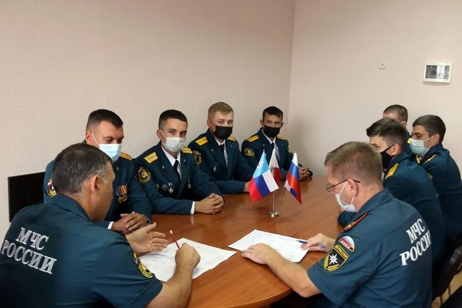 Управление саратов мчс. Мчс россии баннер для вк. Саратовский мчс. Пожарная часть мчс владивосток. Спецчасть мчс саратов.