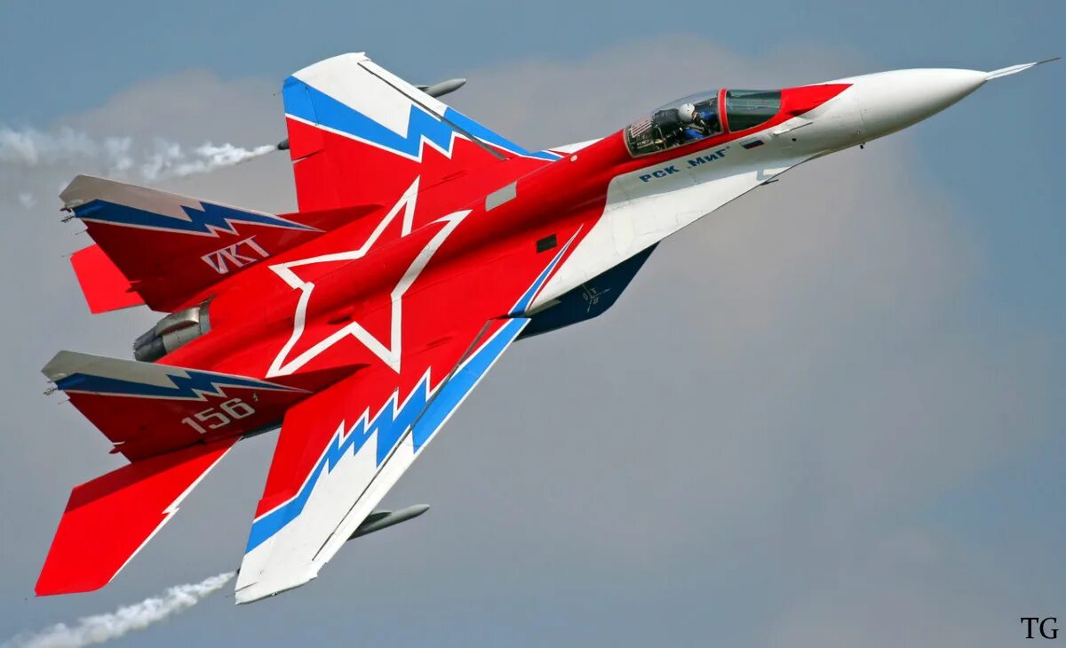 Самолёт миг-35д. Mig 25. Самолет миг. Самолет миг. Самолёт истребитель миг 29.