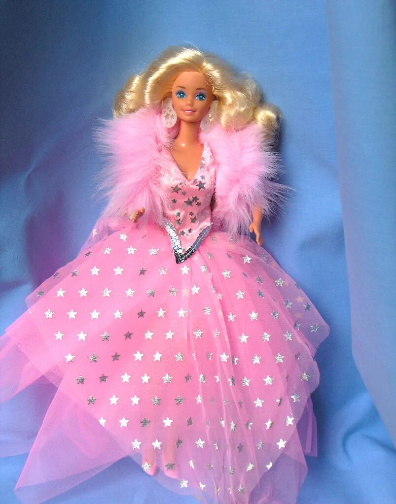 Куклы 90 купить. Барби Superstar 1988. Барби и Синди. Кукла Superstar Barbie Mattel, 1988. Кукла Sindy 1988 суперстар.