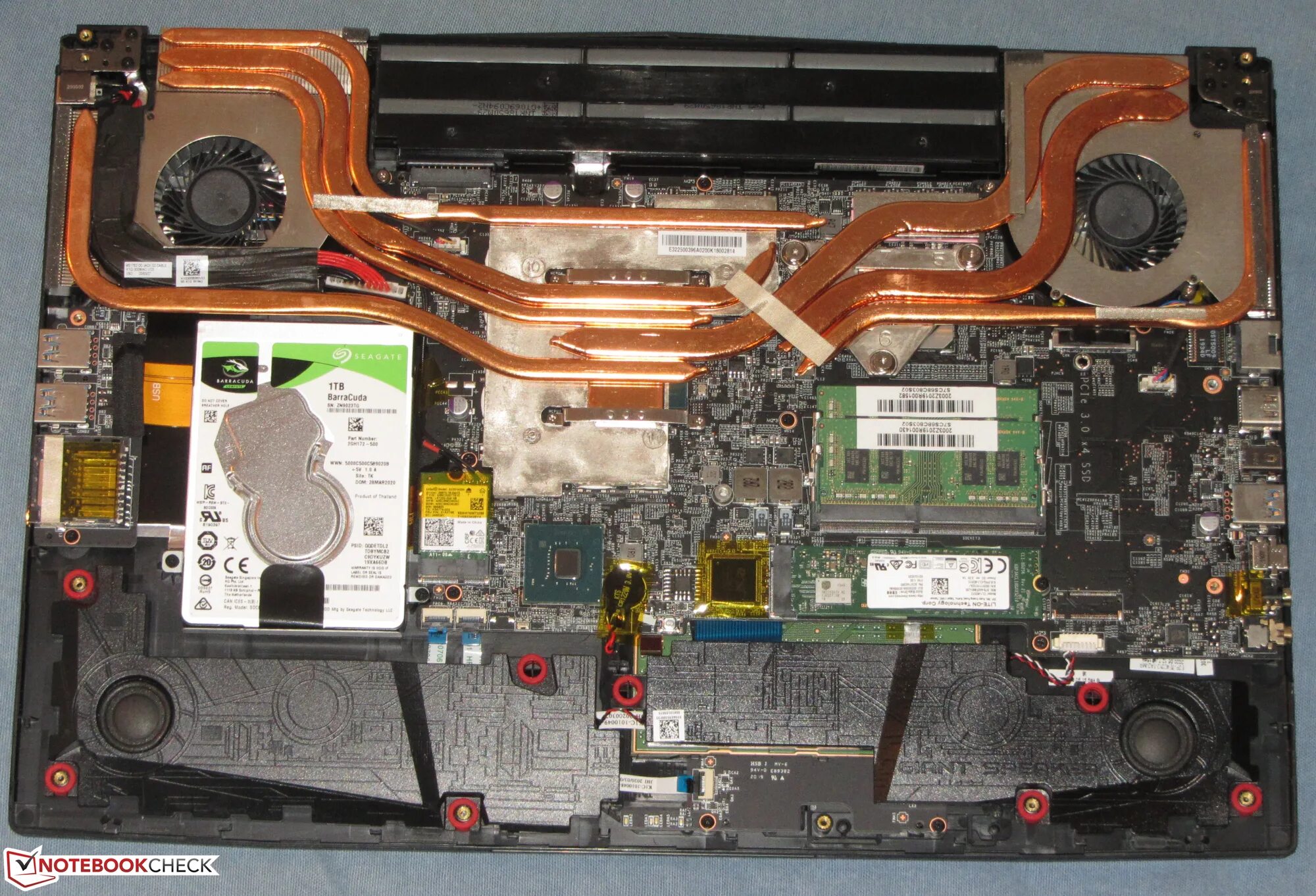 Gl75 leopard 10sdk. Ноутбук msi gl75. msi leopard gl75. gl75 leopard. msi gl65 охлаждение.