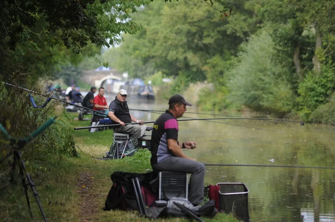 нахлыст. моя рыбалка. ловить англичанина. с. рыбак с рыбой.