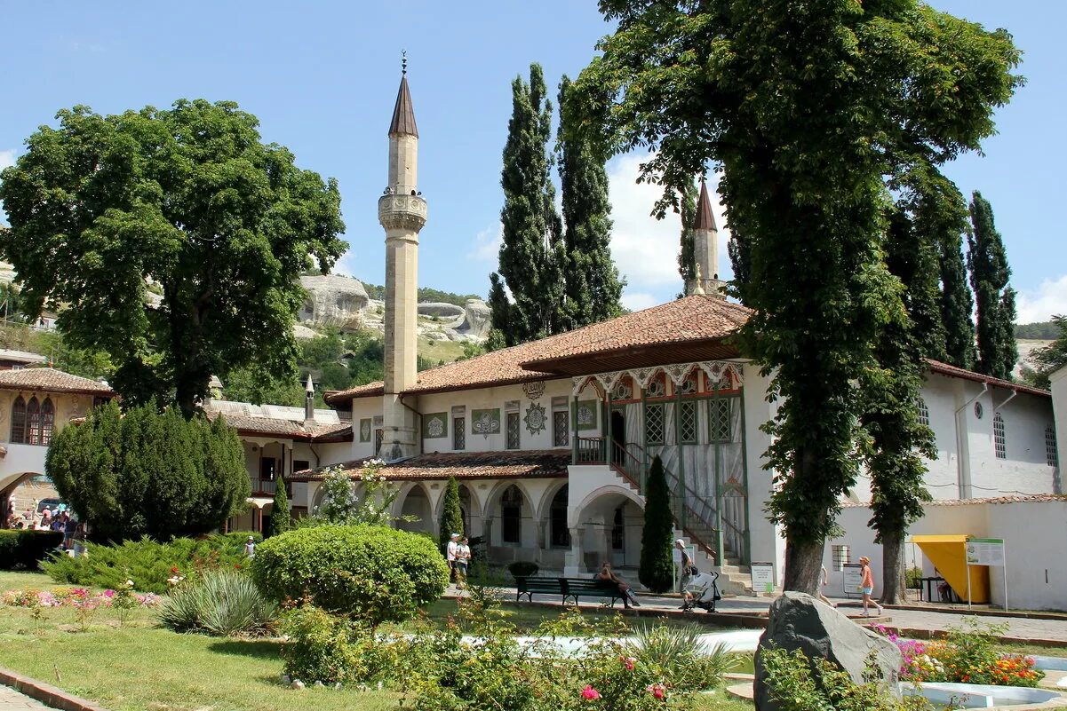 музей в бахчисарае ханский дворец. ханский дворец бахчисарай панорама. бахчисарай архитектура. ханский дюрбэ бахчисарай. бахчисарайский ханский дворец в крыму.