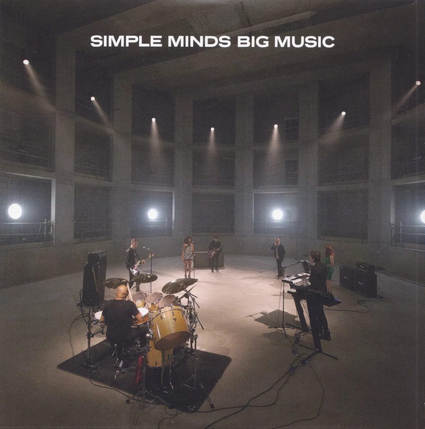 Big minded. Simple Minds big Music 2014. Симпл Мьюзик зал. Дом Симпл Мьюзик зал. Simple Minds "big Music".