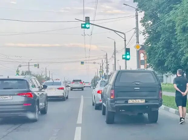 Что происходит 23 июня. Пробка на Московском шоссе сейчас. Тула ДТП Веневское шоссе ул Парковая 2023. Пробки Тула. Пробки на Новоприозерском шоссе.