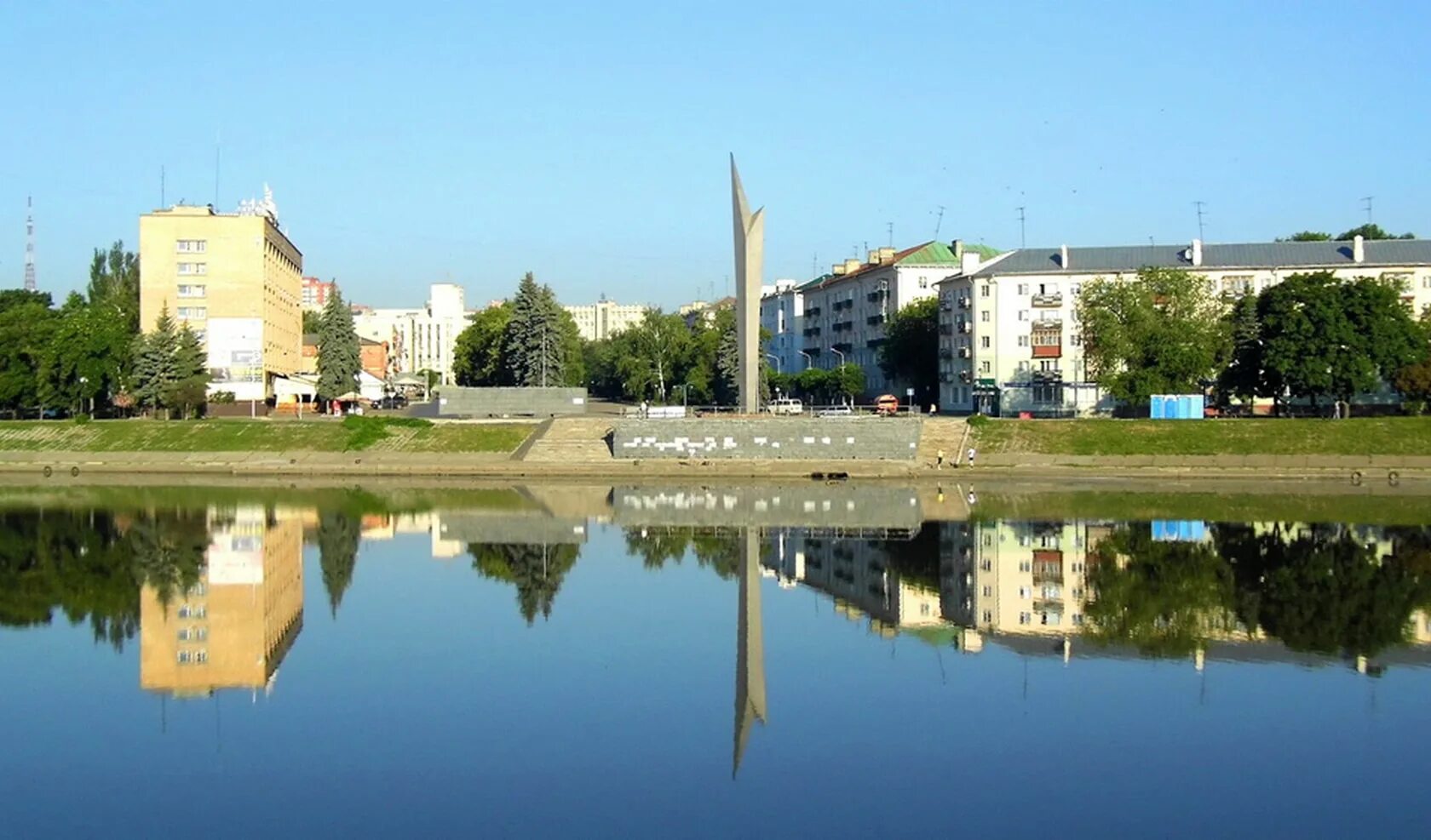 Росток Пенза набережная. Река Сура Пенза Росток. Пенза набережная Суры Росток. Росток Пенза памятник. Другой город пенза