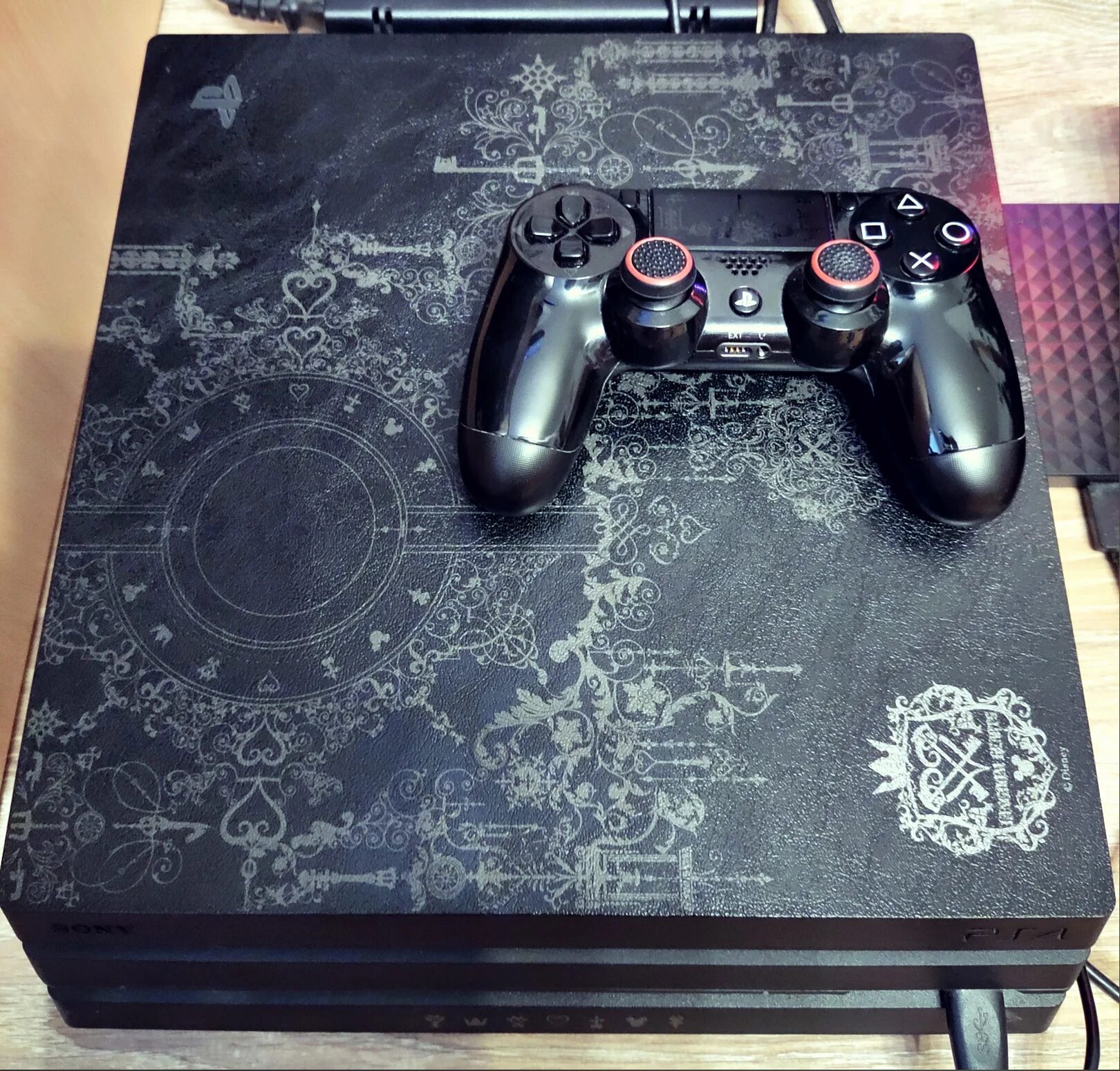 Sony playstation 4 pro 7208b. Ревизия 7208b ps4. Ревизия playstation 4 pro. Пс4 фат 2 ревизия. Ревизия sony playstation 4 pro.