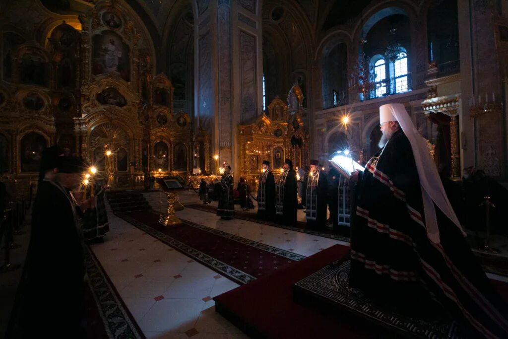 Великий канон прп. Андрея Критского. Канон Великого Андрея Критского в храме. Канон Андрея Критского повечерие. Покаянный канон Андрея Критского храм Христа Спасителя. Канон андрея критского 1 неделя поста