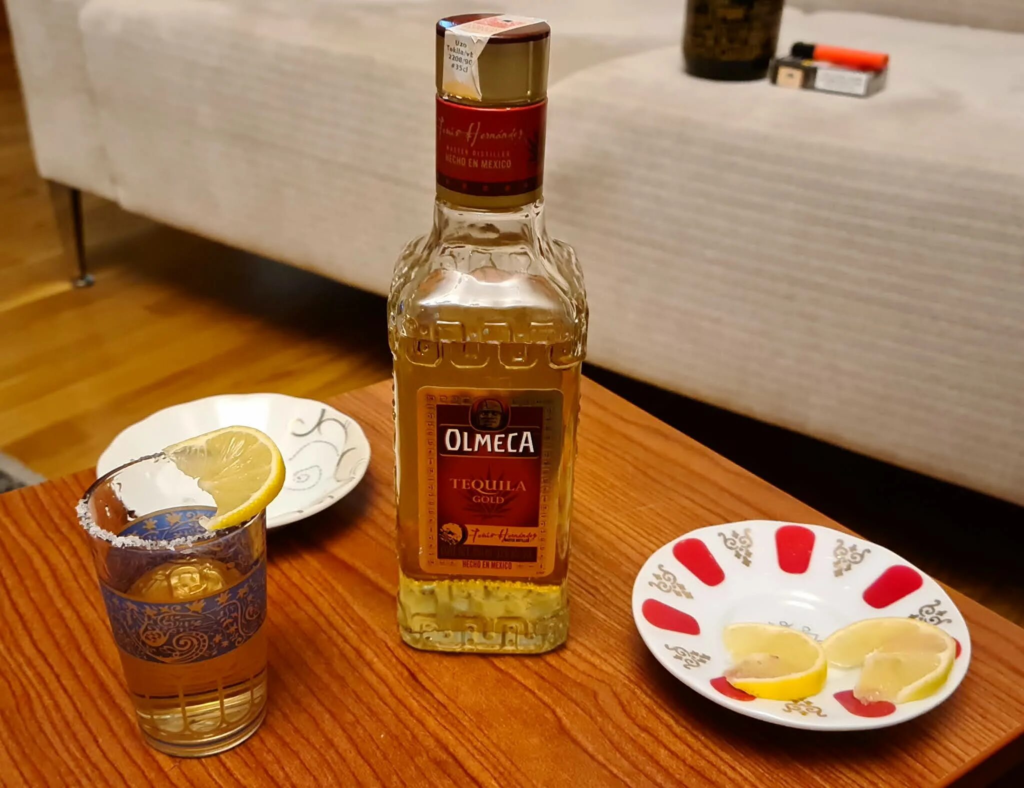 Текила ольмека золотая. Текила Ольмека Голд. Olmeca Tequila Gold. Текила Ольмека Голд 0.5.