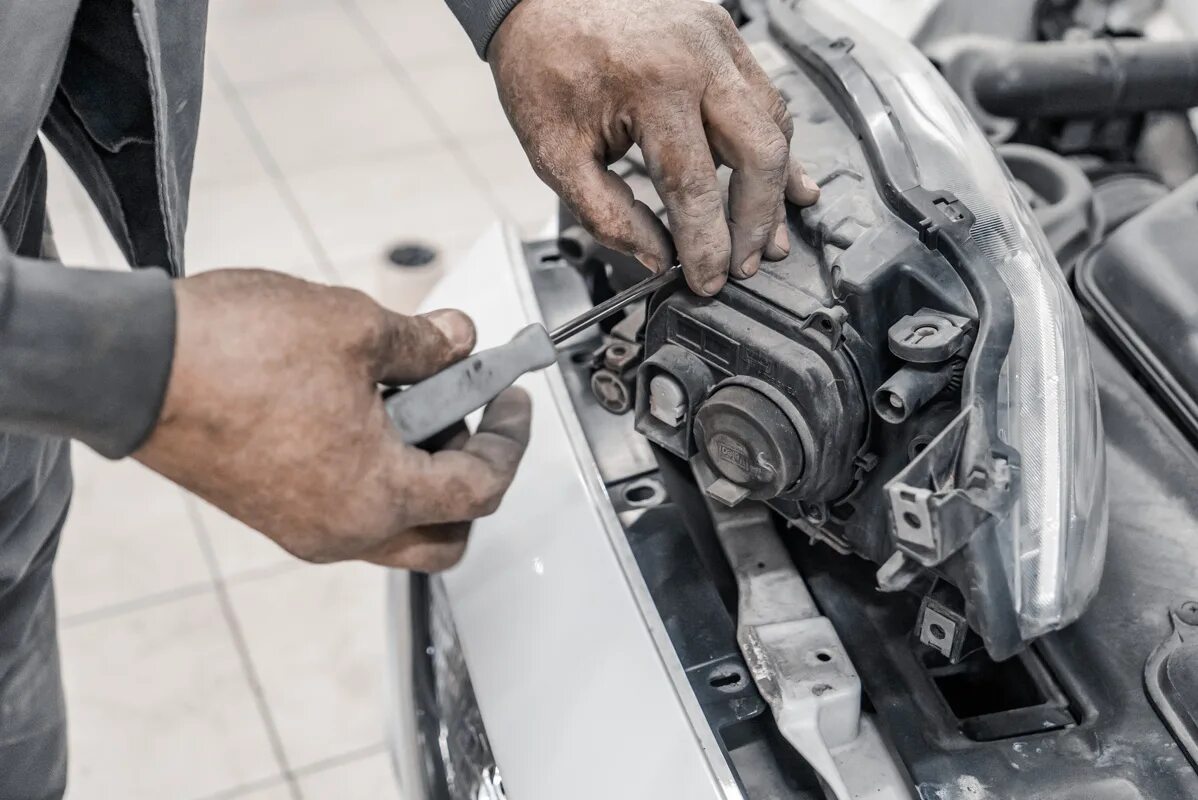 Замена ламп ближнего света на F5 - Hyundai i30 (2G), 1,6 л, 2013 года расходники