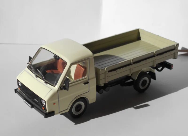 истребитель хоукер харрикейн. раф 3311 1 к 43. раф-982-i.