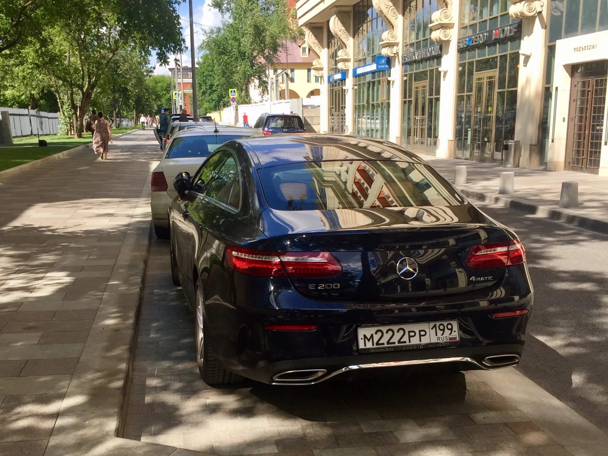 М 222. М222ре198. шкода м 222 мс. 90 rr 222 номера на машине. ребенок на мерсе с номерами 222 90e.