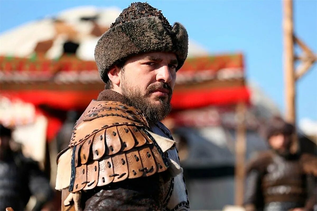 Гюндогду брат эртугрула. Эртугрул гази. Как зовут эртугрула. Эртугрул. Воскресший эртугрул.