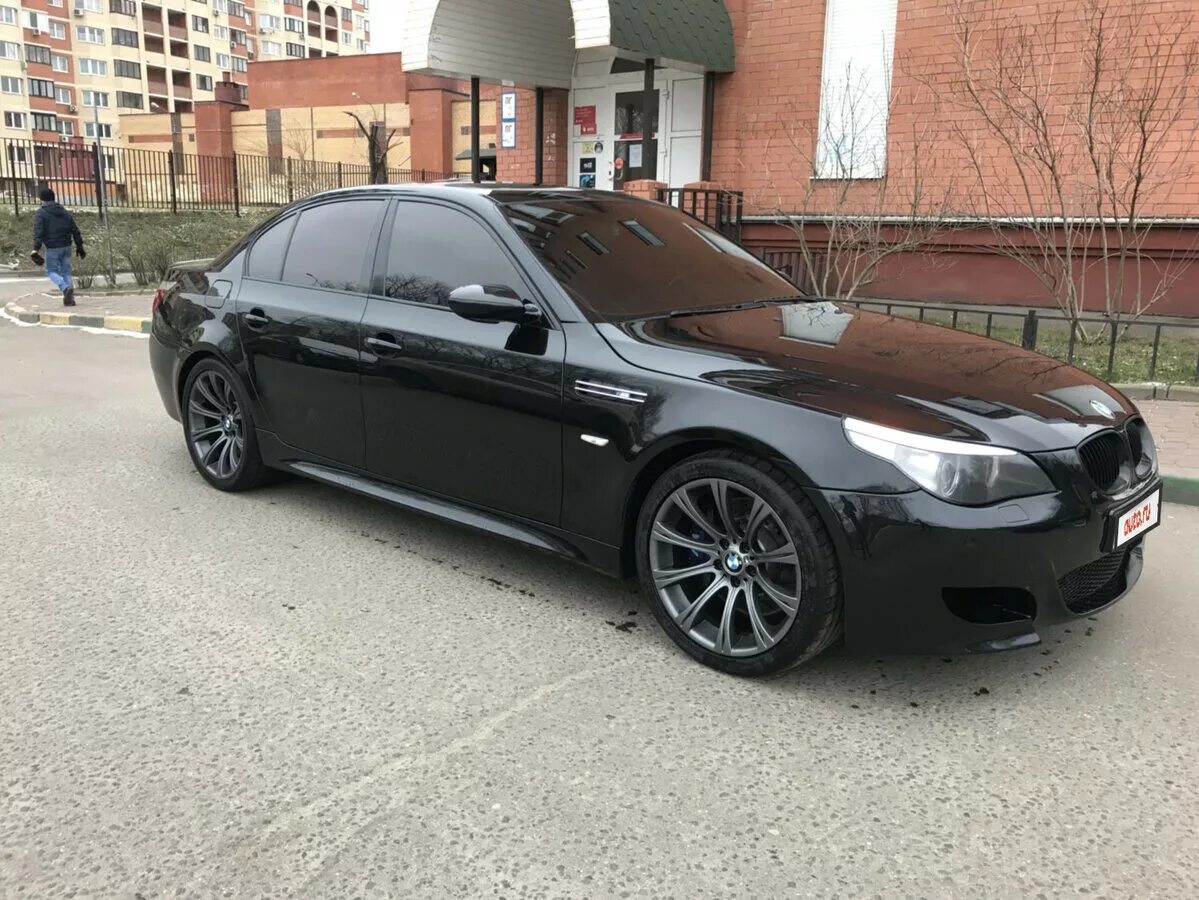 BMW 525 e60 тонированная. BMW 5 e60 2005 черный. BMW 5 e60 черная. БМВ е60 тонированная. Бмв е60 черная