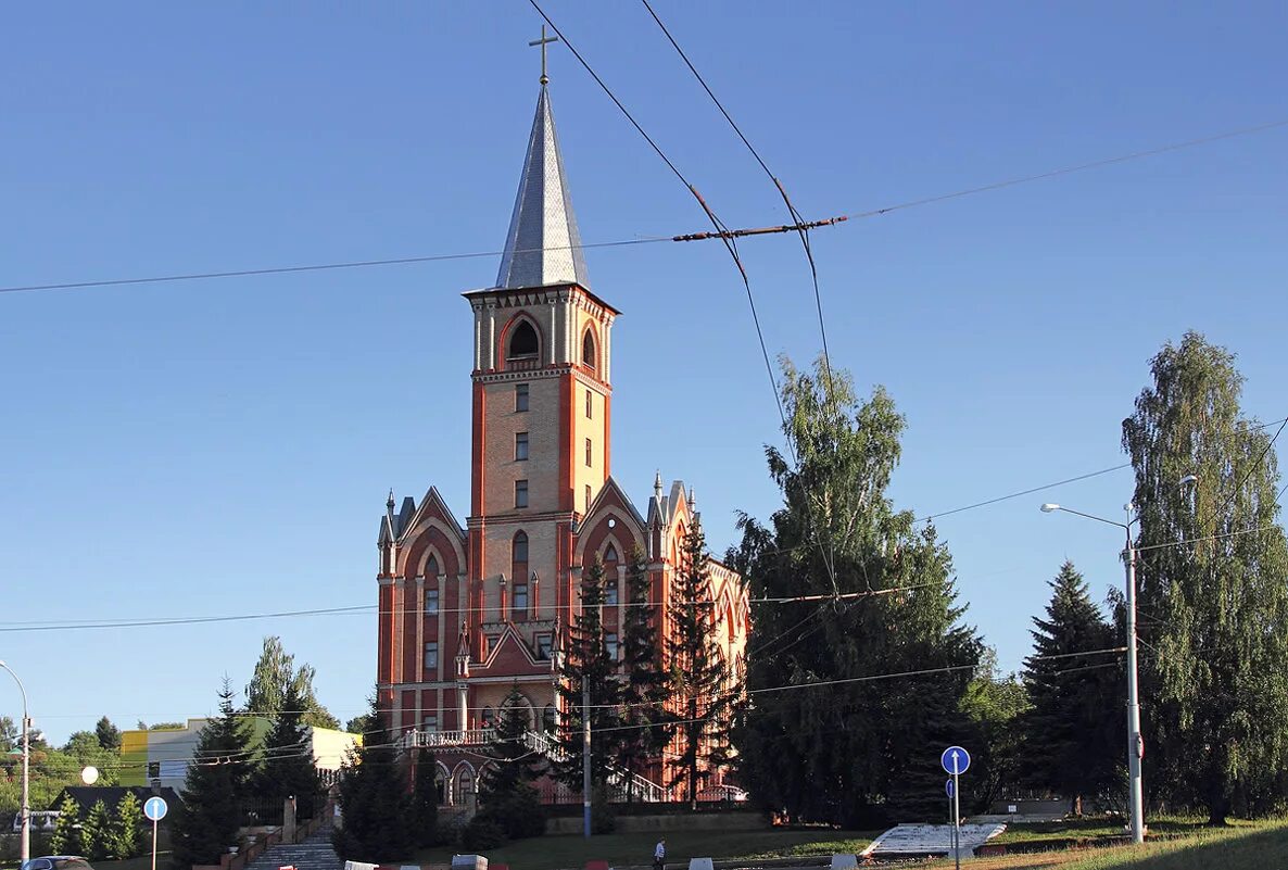 Памятник болгарским патриотам в брянске. Баптисты брянск храм. Бежицкая церковь ехб возрождение. Болгары брянск. Болгары брянск.