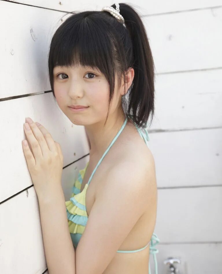 Идол модель. Minisuka manami. Юми кадзава. Rina aizawa горячие. Tiny japanese girl.