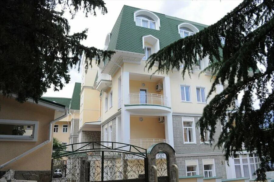 Империал-2011 пансионат 3 ялта. Империал крым ялта. Отель империал 2011 ялта. Отель империал судак. Отель империал ялта.