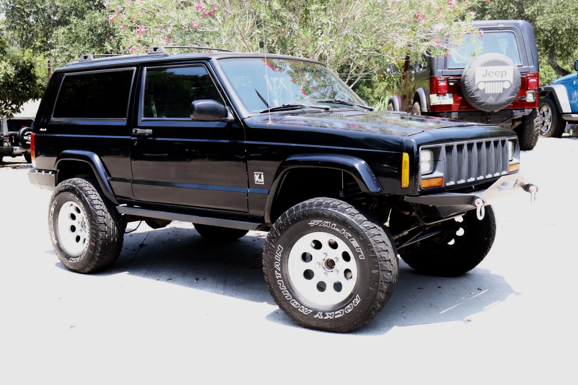 Jeep Cherokee XJ 2000. Jeep Cherokee 2000 Sport. XJ - Cherokee 2000. Jeep Cherokee 2 Dr Sport 4wd.