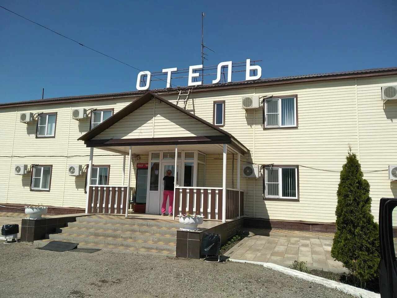 Мотель трасса м4 миллерово. Парк отель 858 миллерово. Мотель дельфин трасса м4. Отели миллерово на трассе м4. Парк 858 км миллерово.