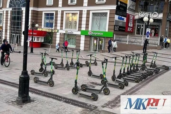 Прокат самокатов пенза. Самокат пенза. склад самокат пенза. самокатеры в пензе ездят по дорогам. авария в пензе цфз самокат.
