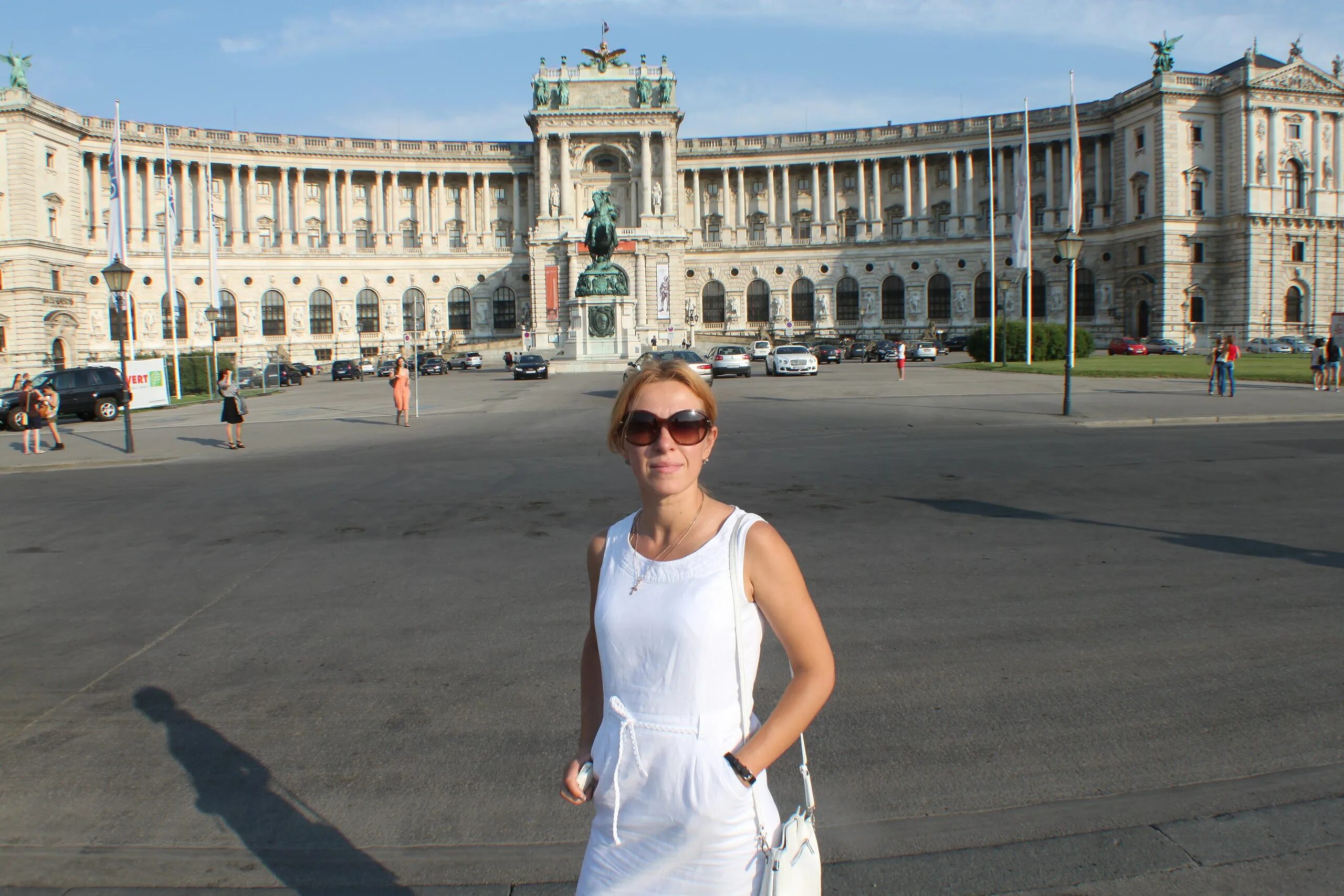 девушка в питере. 79817730309 инга. одинокая женщина ищет. юфимичева евгения сергеевна санкт петербург. женщина ищет семейную пару для встреч.