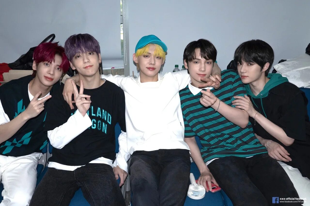 Тхт и ти. Тхт группа участники. txt kpop группа участники. txt группа бигхит участники. тхт группа с именами.