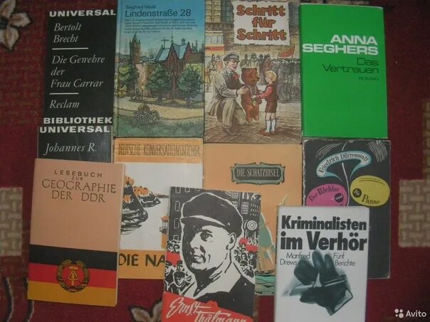 Книги на немецком переводом на русский. Книги 18 века. Тексты по немецкому языку для начинающих с переводом. Немецкие книги. Книги на немецком переводом на русский.